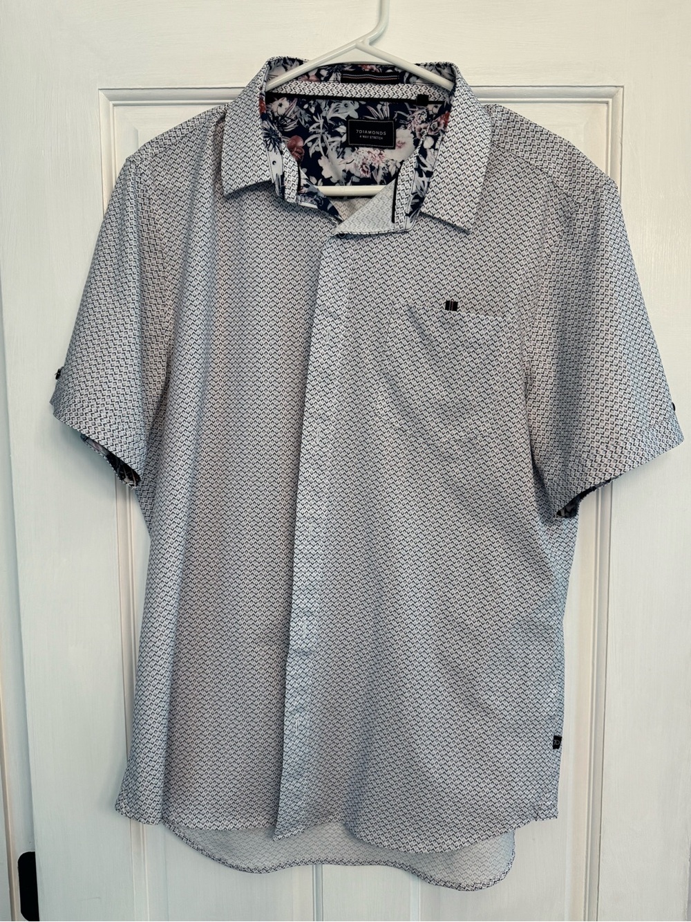 7 Diamonds Short-Sleeve Printed Collar Shirt - White/Blue/Pink